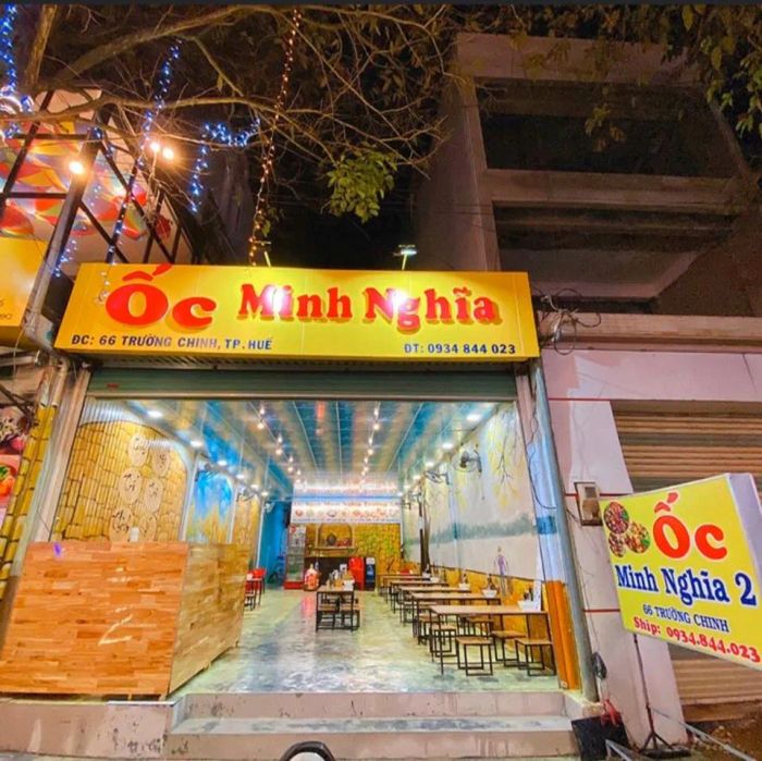 Không gian ấm cúng tại Ốc Minh Nghĩa