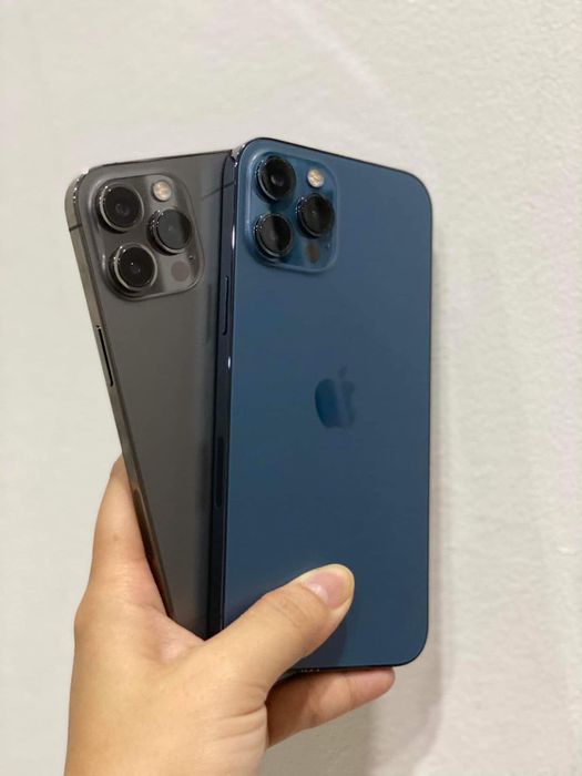 Không gian trưng bày sản phẩm tại Ngọc Thạch Mobile