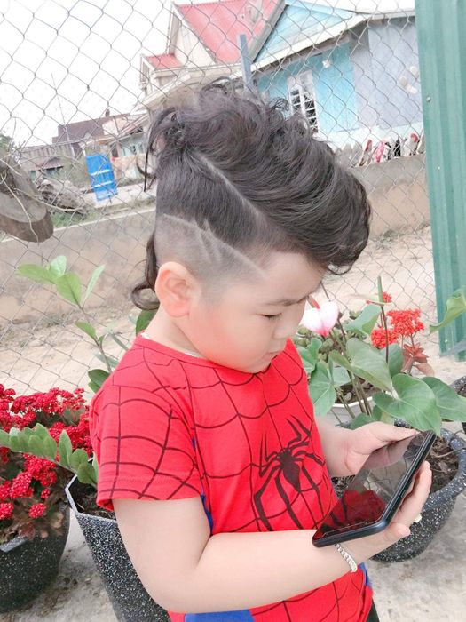 Luân Saigon Barber Hình Ảnh 1