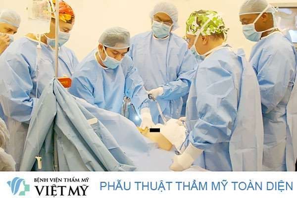 Không gian phẫu thuật tiêu chuẩn quốc tế tại Bệnh viện Thẩm mỹ Việt Mỹ