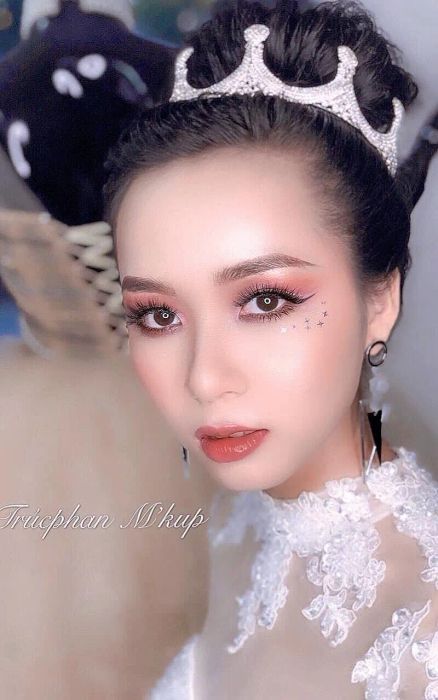 Những khoảnh khắc rạng ngời của cô dâu tại Trúc Phan Makeup