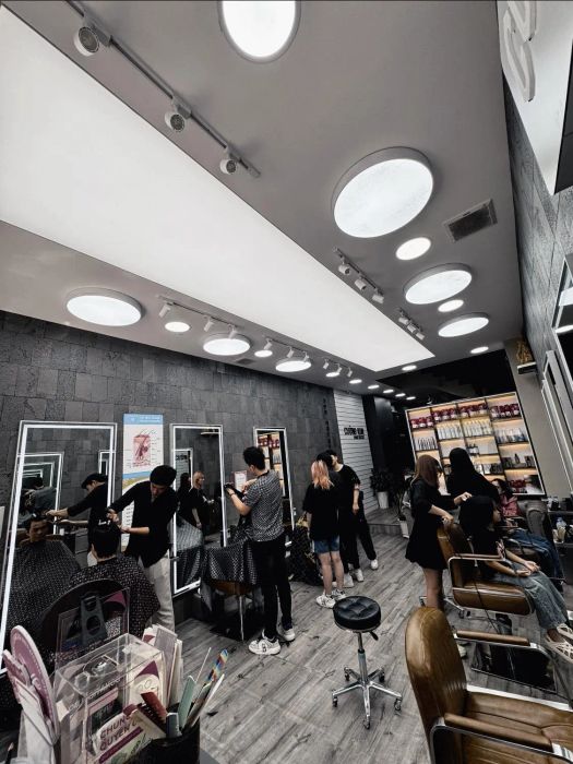 Hình ảnh thực tế về công nghệ nối tóc đỉnh cao tại Hair Salon Cường Kun