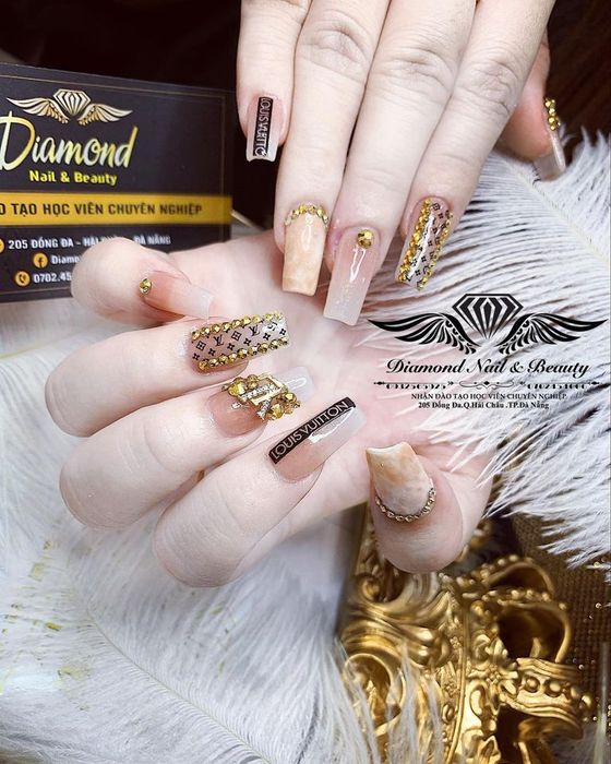 Diamond Nail & Beauty - Tác Phẩm Nghệ Thuật Trên Từng Đầu Móng