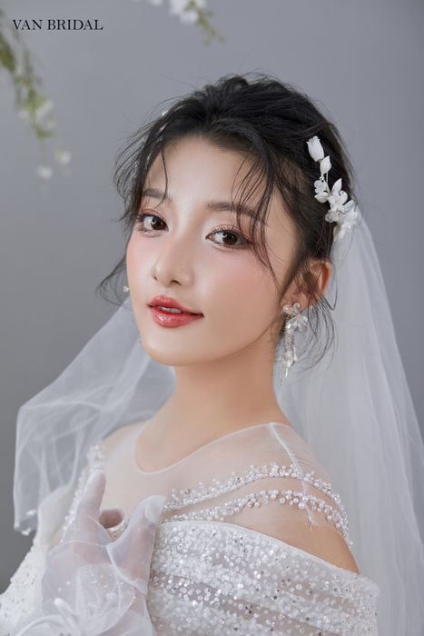 Tác phẩm nghệ thuật trang điểm từ Van Bridal & Wedding