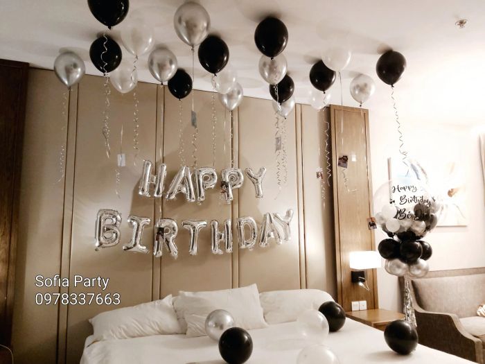 Không gian trưng bày đầy sắc màu tại Sofia Party