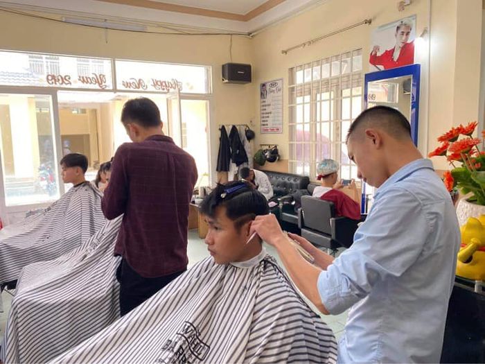 BarBer shop TGT Hình Ảnh 2