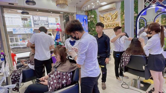 Không gian sang trọng và hiện đại tại Viện Tóc - Tóc Sài Gòn