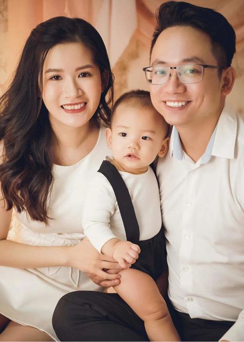 Khoảnh khắc gia đình ấm áp tại Tiệm Ảnh Xíu