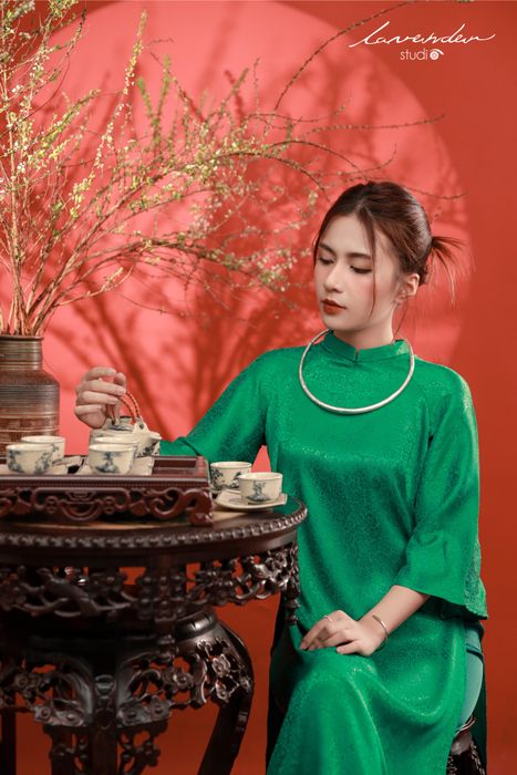 Lavender Studio - Tác phẩm áo dài thanh lịch