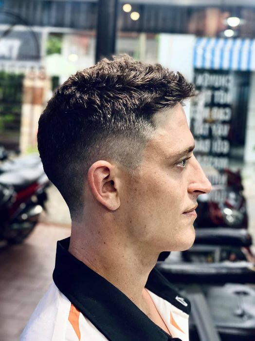 Hình ảnh phong cách phục vụ tại HUY BÙI Barber