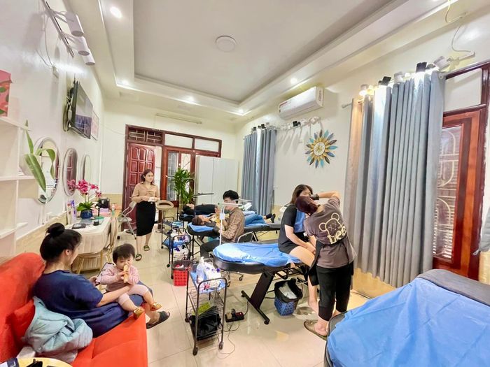 Không gian làm việc chuyên nghiệp tại Viện Thẩm Mỹ KJM4