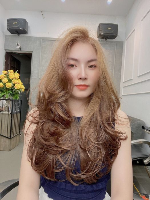 Không gian sáng tạo đầy cảm hứng tại Tuân Tít Hair Salon
