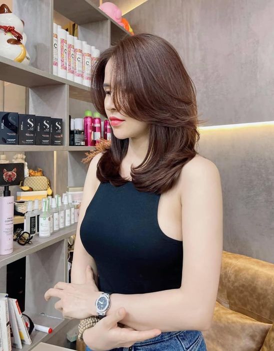 Không gian sang trọng và hiện đại tại Hair Salon Tuấn Nguyễn