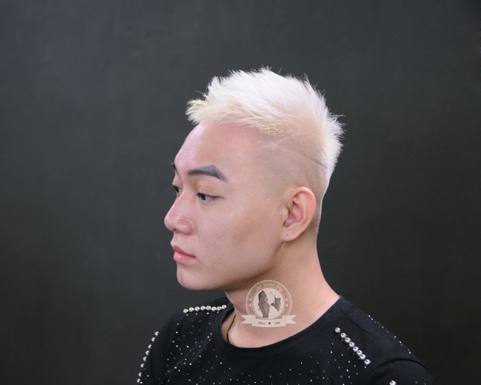 Hình ảnh không gian sang trọng tại Art Barbershop