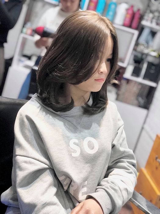 Hình ảnh thực tế quy trình làm đẹp chuyên nghiệp tại Salon & Beauty Huyền Diệu