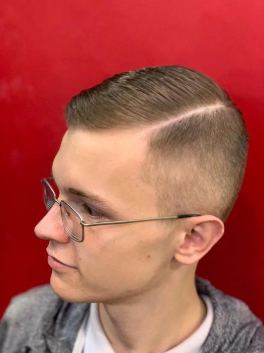Không gian sang trọng và đậm chất nghệ thuật tại BarberShop Vũ Trí - Ảnh 1