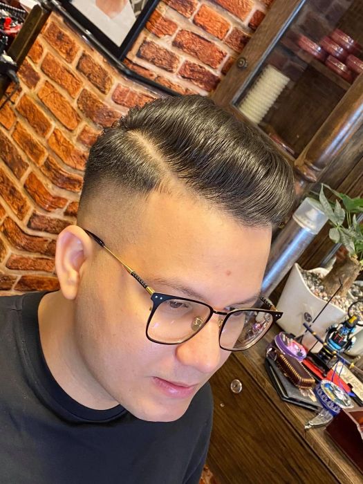 Không gian sang trọng và chuyên nghiệp tại The Men Barbershop - Ảnh 1
