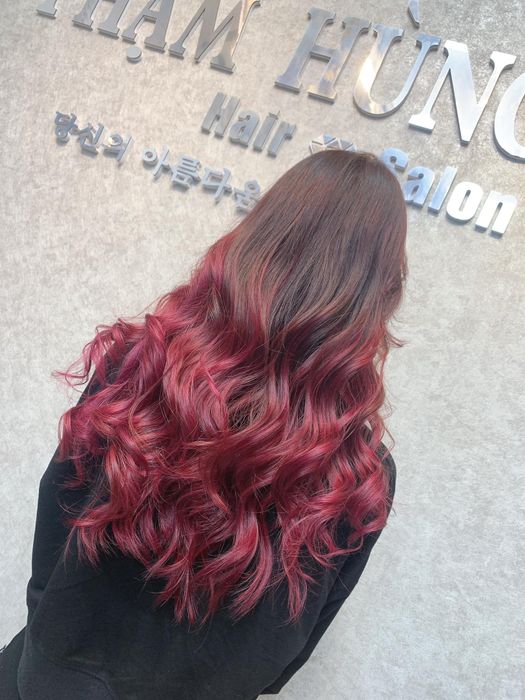 Phong cách thiết kế sang trọng tại Hair Salon Phạm Hùng - Ảnh 2