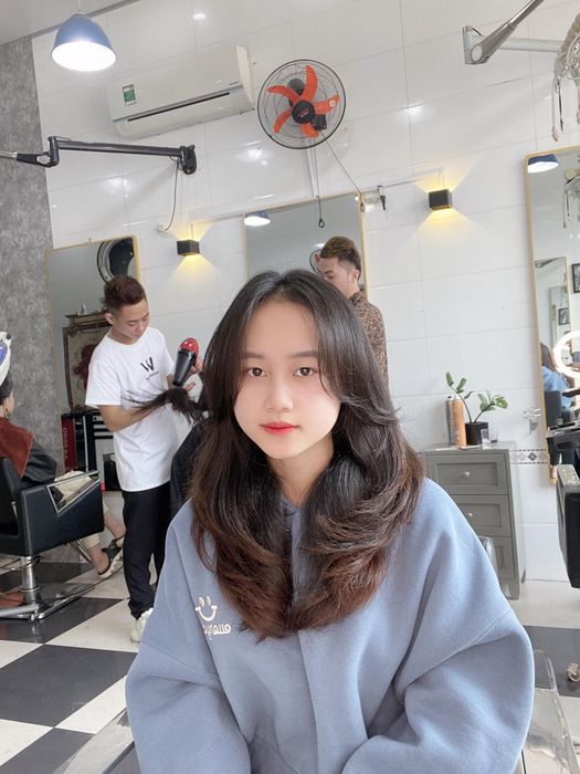 Không gian sang trọng và hiện đại tại Ba Lành Hair Salon