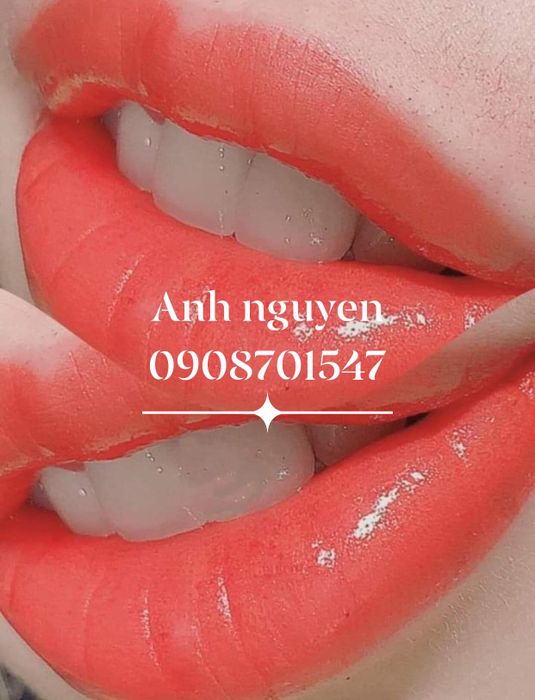 Hình ảnh khách hàng trải nghiệm dịch vụ tại Spa Anh Nguyễn