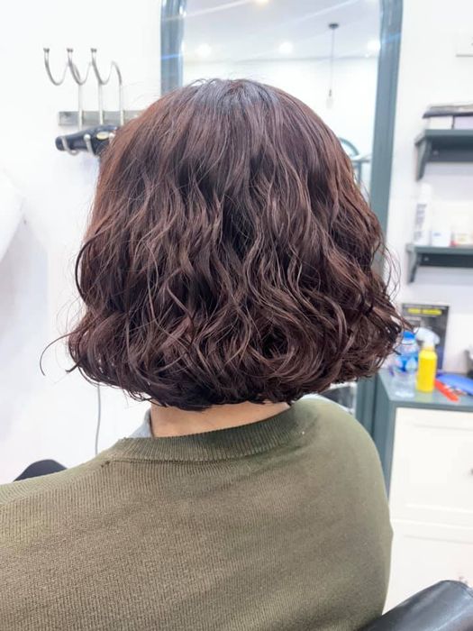 Góc làm việc chuyên nghiệp của các stylist tại Hair Salon Tuấn Nguyễn