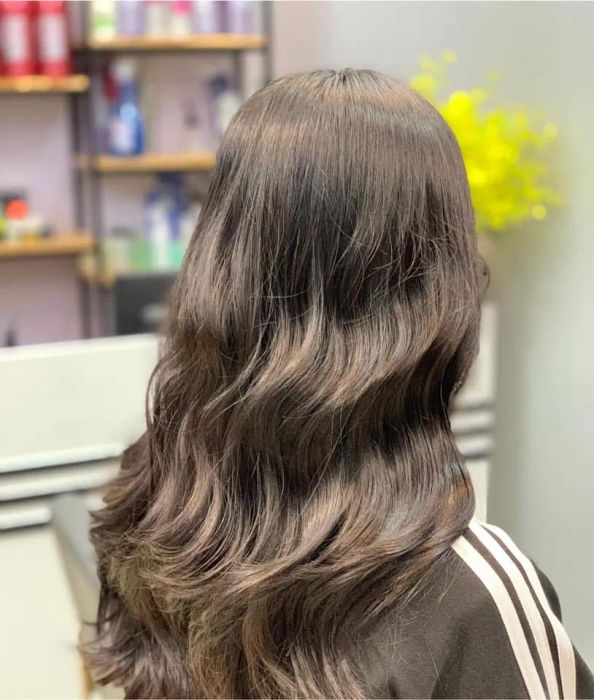 Không gian sang trọng tại Salon Tuấn KaKa