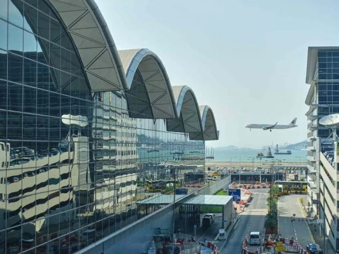 Sân bay quốc tế Hồng Kông: Trung tâm giao thông hàng không tối tân tại châu Á