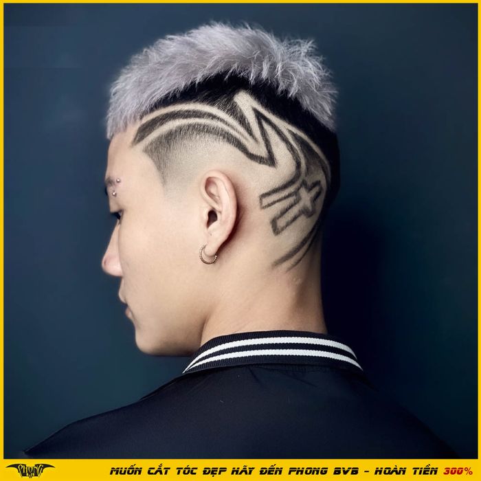 Học viên thực hành kỹ thuật barber chuyên nghiệp
