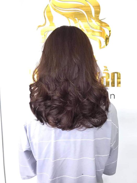 Hình ảnh tác phẩm nghệ thuật tóc tại Hair Salon Khanh Trần