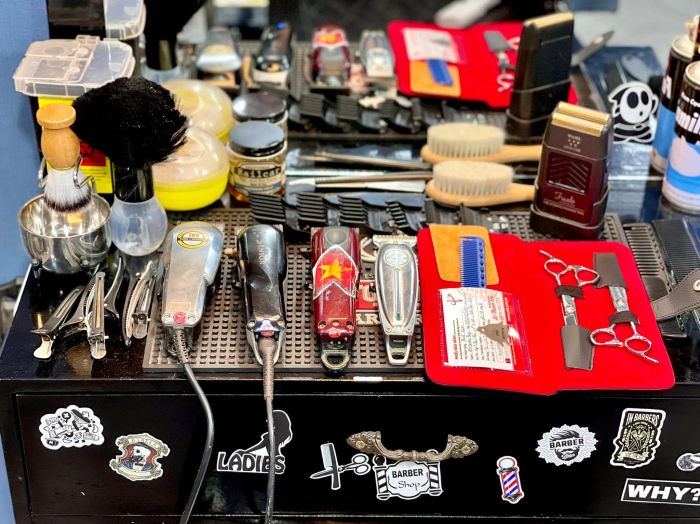 Hình ảnh PN-1996 Barbershop - Nghệ thuật cắt tóc tỉ mỉ
