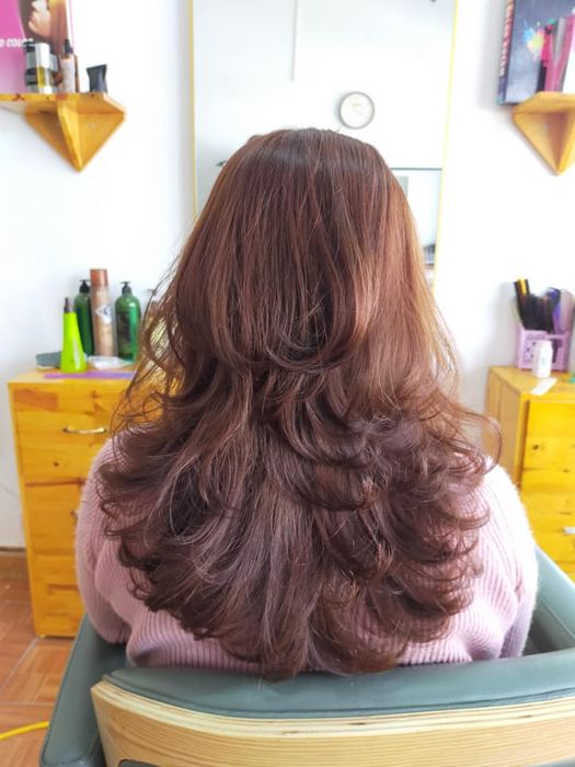 Hình ảnh thực tế quy trình chăm sóc tóc chuyên nghiệp tại Bảo Linh