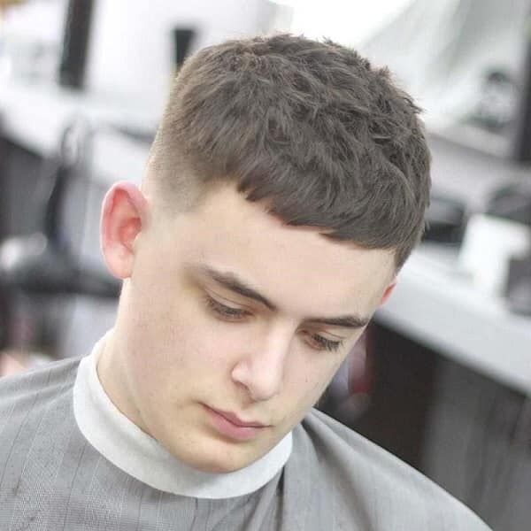 Không gian sang trọng tại ĐEN Barber shop Hội An