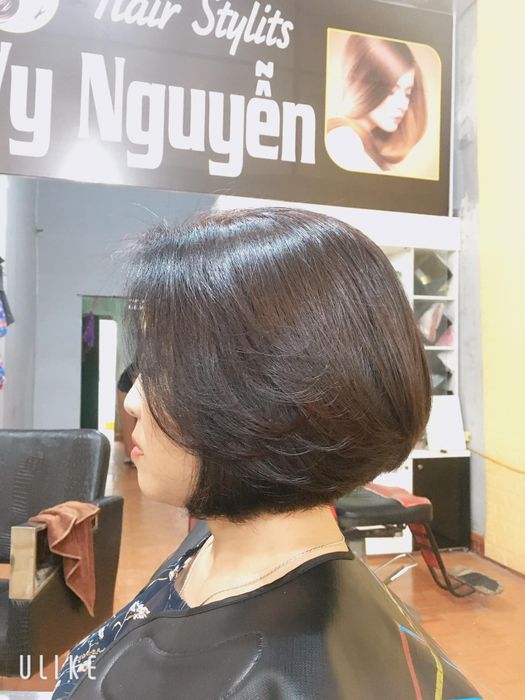 Không gian sang trọng và hiện đại tại Hair Stylist Vy Nguyễn