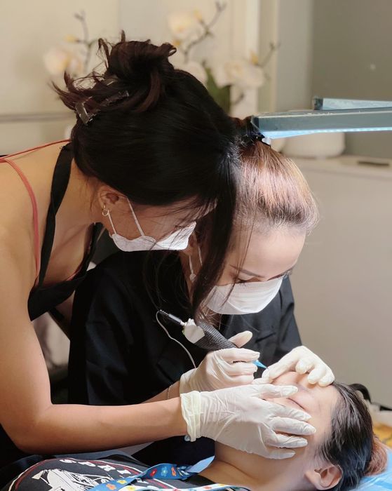 [Hình ảnh] Quy trình phun xăm chuẩn y khoa tại Mỹ Mỹ