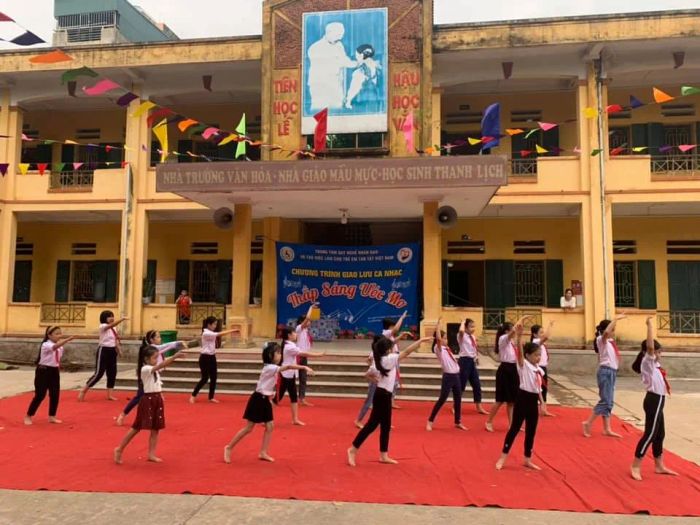 Hoạt động ngoại khóa sôi nổi của học sinh