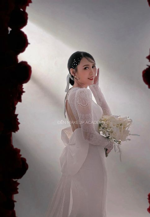 Váy cưới cao cấp - Tinh hoa nghệ thuật từ Bà Xã Wedding Dress