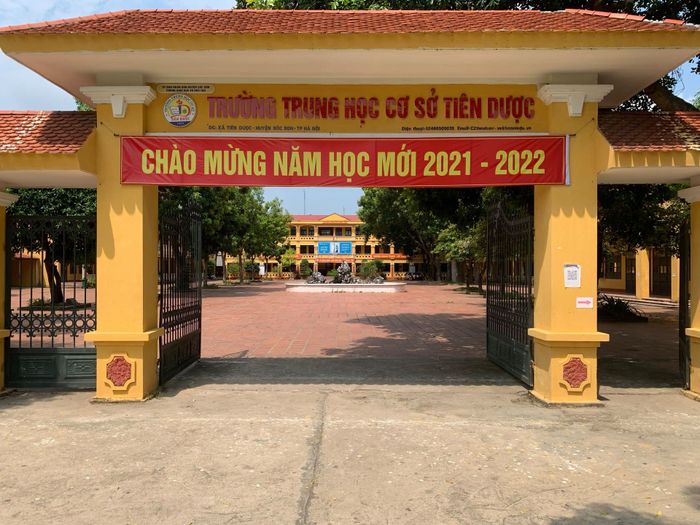 Khuôn viên rộng rãi và hiện đại của Trường THCS Tiên Dược - góc nhìn từ trên cao