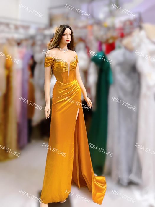 RISA - BST váy dạ hội đẳng cấp và vest doanh nhân (Ảnh 1)