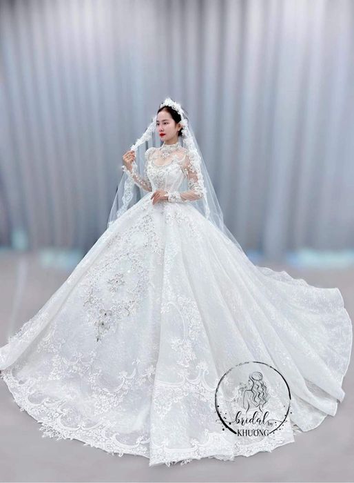 Váy cưới tôn dáng tại Khương Bridal