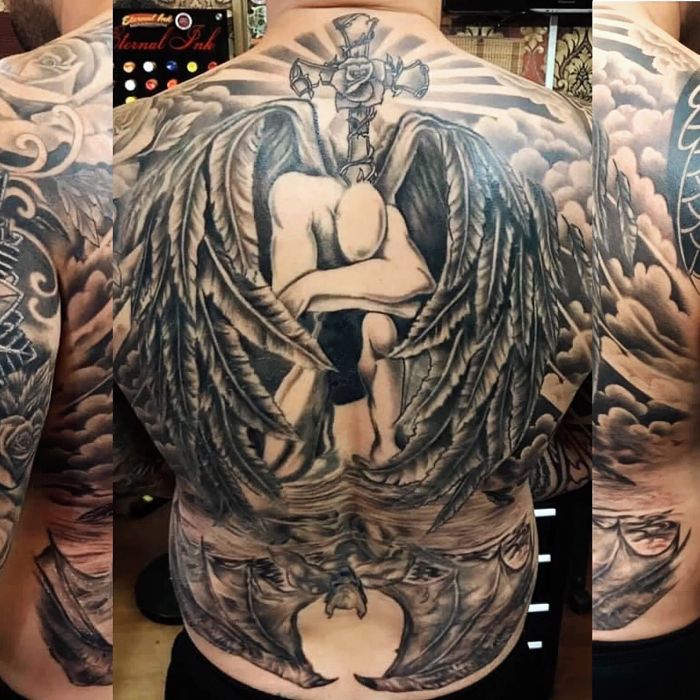 Khám phá vẻ đẹp qua từng chi tiết tại Tấn Nguyễn Tattoo. Những hình xăm ấn tượng từ nghệ thuật đến cá tính, chắc chắn sẽ làm bạn hài lòng và tự tin thể hiện bản thân.
