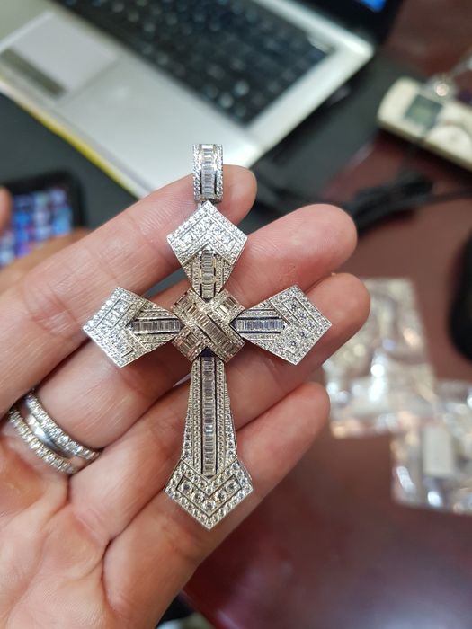 Bộ sưu tập trang sức đẳng cấp tại SHJ