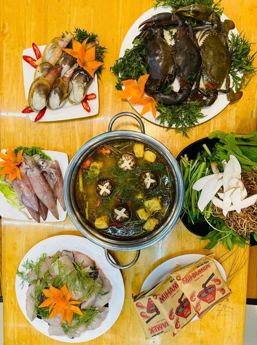 Những món đặc sản được trình bày tinh tế tại Mộc Sinh XaLa