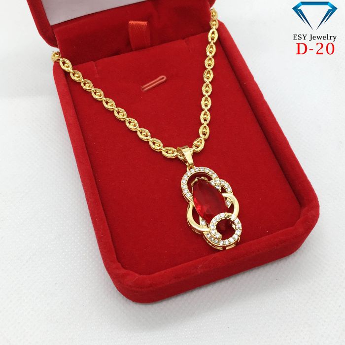 Không gian trưng bày ấn tượng tại Esy Jewerly