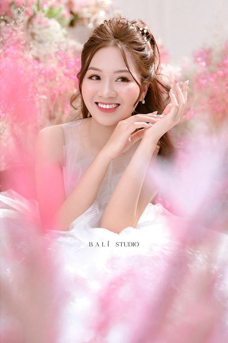Hình ảnh cô dâu lộng lẫy tại Bali Studio