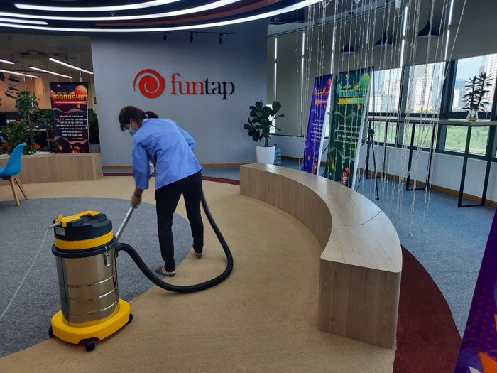 Hình ảnh thực tế quy trình vệ sinh công nghiệp của CleanHouse
