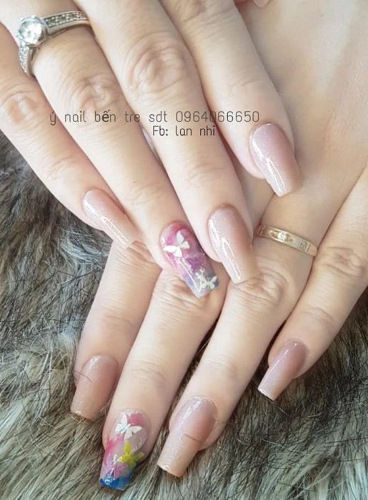 Hình ảnh những mẫu nail độc đáo tại Ý Nail