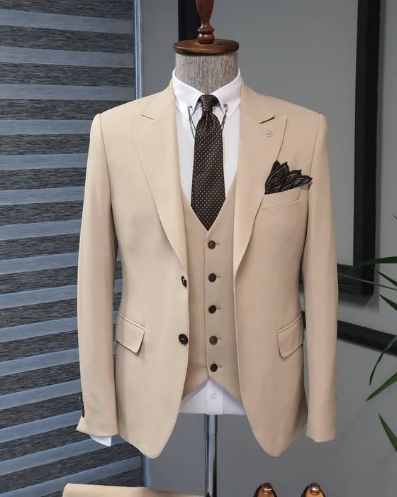 Hình ảnh bộ vest cao cấp từ Kingsman Vietnam