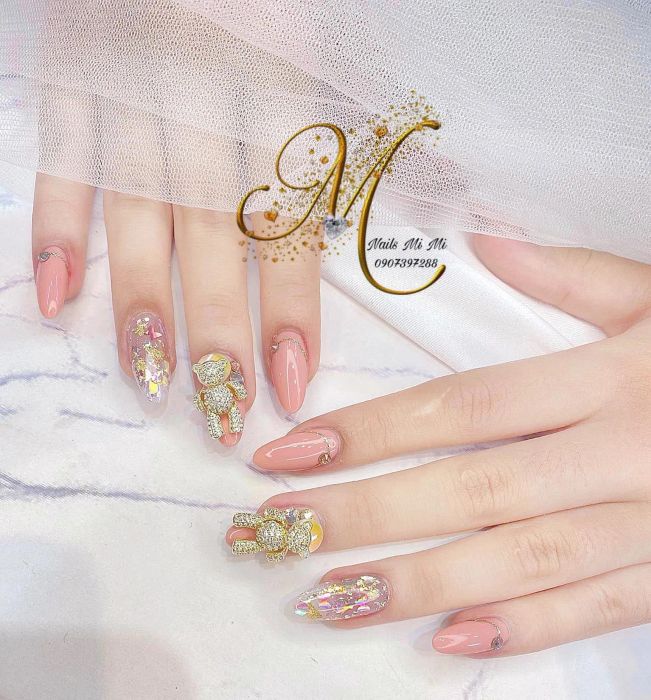 Không gian sang trọng và những tác phẩm nail nghệ thuật tại Nails Mi Mi