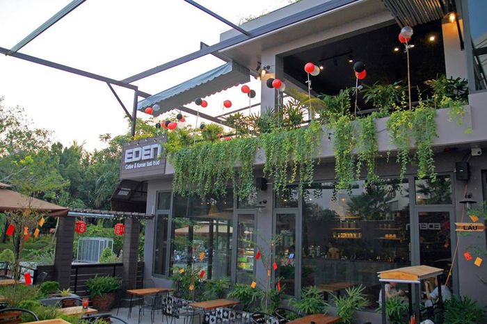 Không gian Bohemian độc đáo tại Eden Coffee