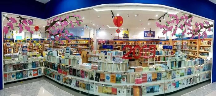 Hình ảnh Quảng trường sách, hiệu sách 1